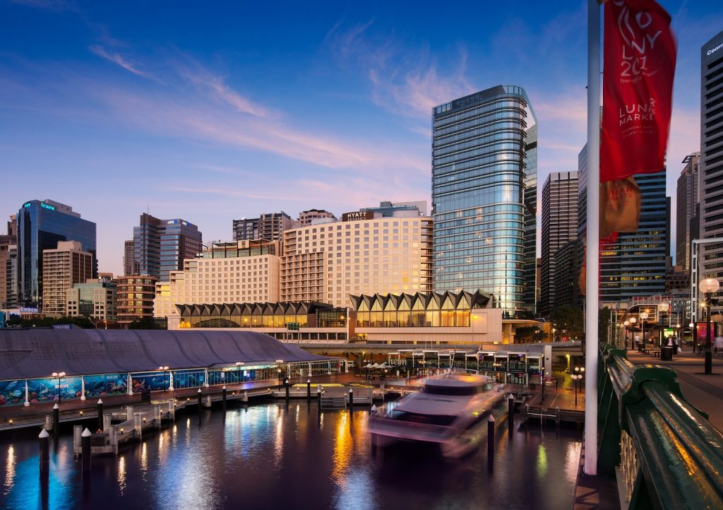 Hyatt-regency-sydney-exterior02